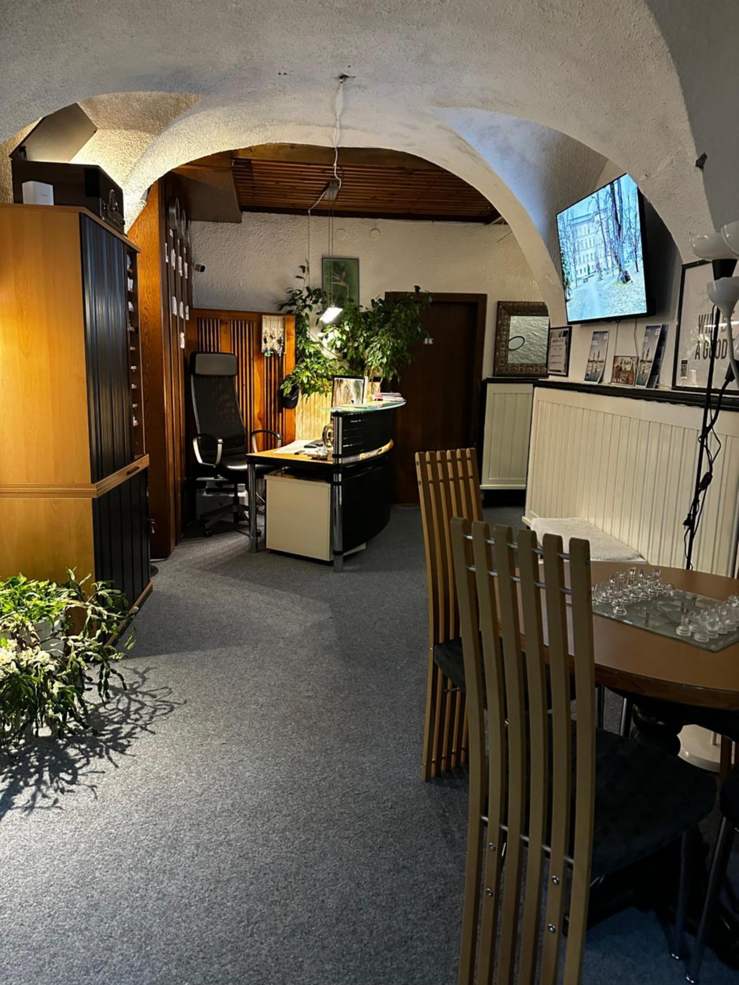 Hostel Lovely Rooms, City Center, Shared Bathroom, Windows To Corridor Villach Exterior foto